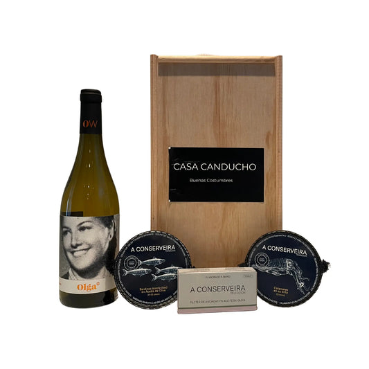 Lote de Navidad 2025 Caja de Madera 2 con productos gallegos gourmet fuera de la caja - Casa Canducho